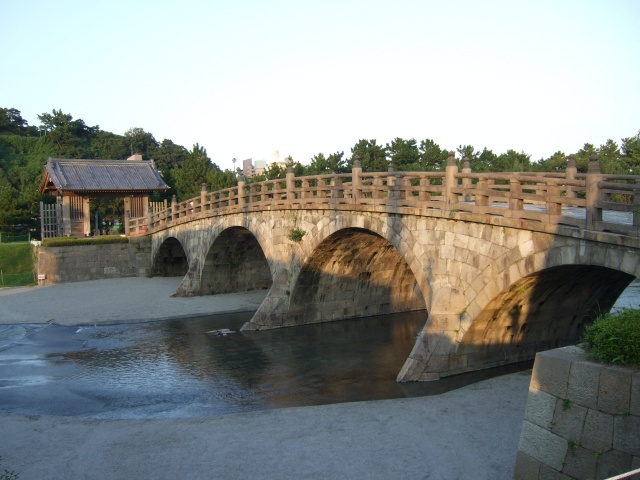 石橋記念公園の西田橋