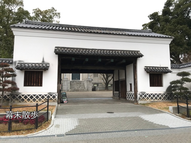 旧黒田藩蔵屋敷長屋門